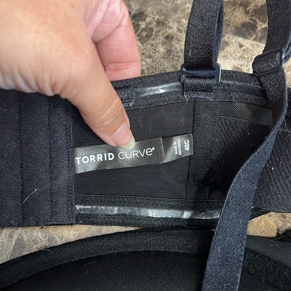 Torrid bra black with black size 40c - Picture 2 of 3